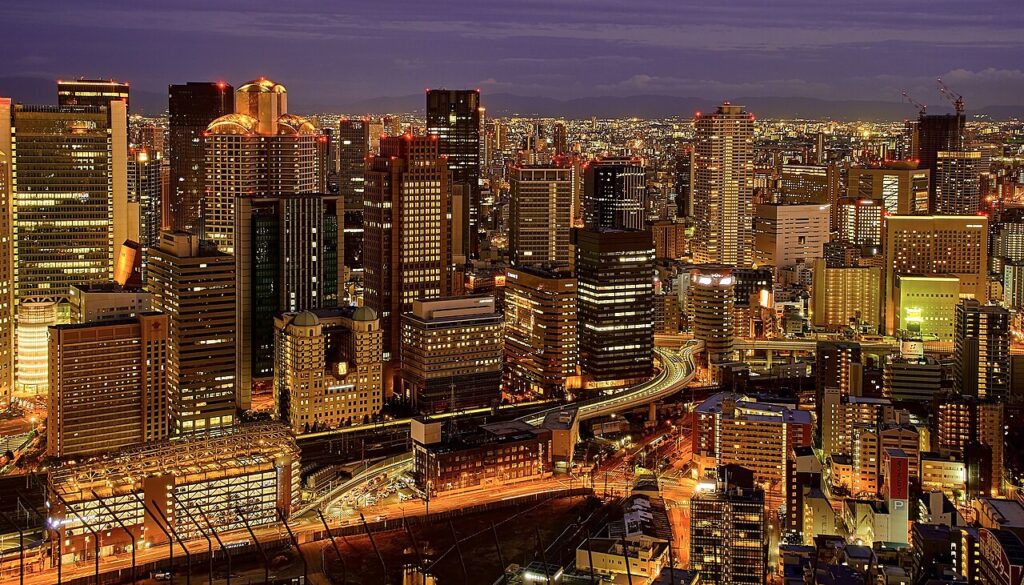 夜晚的大阪市區燈火